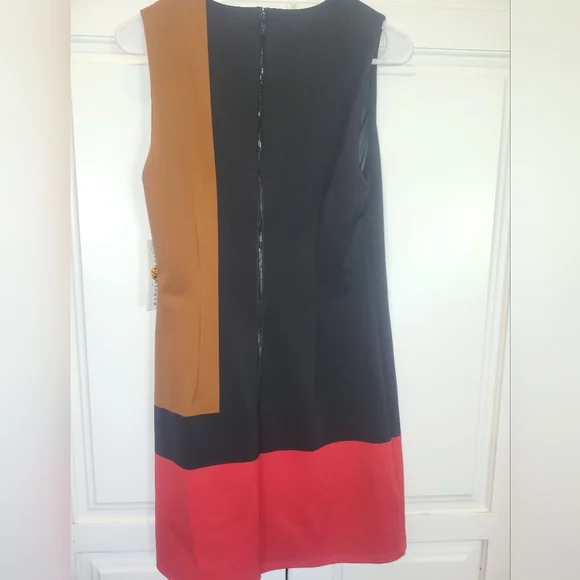 Alice + Olivia Colorblock Sleeveless Dress - Picture 2 of 3